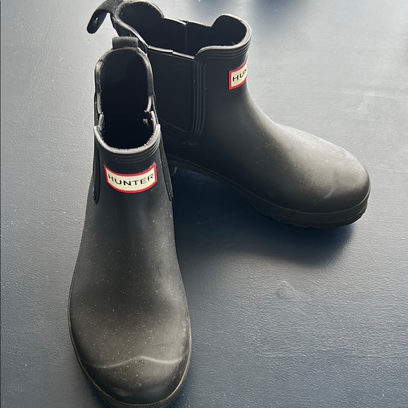 Hunter Black Chelsea Rain Boots - Picture 1 of 8